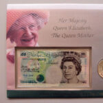 2000 First Day Coin Cover - The Queen Mother 100th Birthday £5 Banknote & Silver £5 Pounds Coin PNC Cover Left