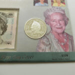 2000 First Day Coin Cover - The Queen Mother 100th Birthday £5 Banknote & Silver £5 Pounds Coin PNC Cover Obverse