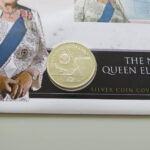 2013 Coin First Day Covers - The Naming of Queen Elizabeth Land Silver Proof £2 Pounds Coin PNC Cover - BAT FDC - Obverse